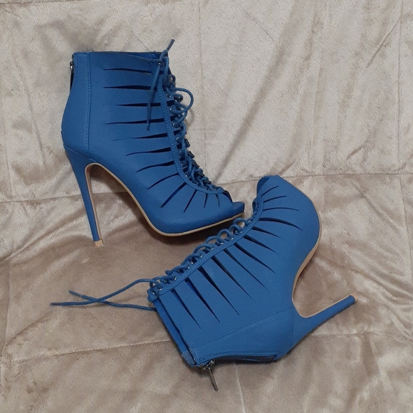 Bella Marie blue booties size 7 - Picture 10 of 11